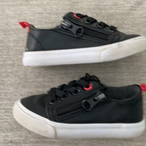 Cat & Jack boys black sneaker Size 6 - Picture 8 of 11